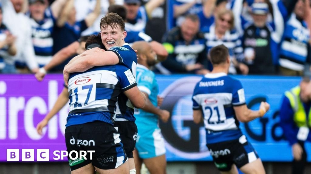 Bath players celebrate at the final whistle against Sale in the Premiership semi-final