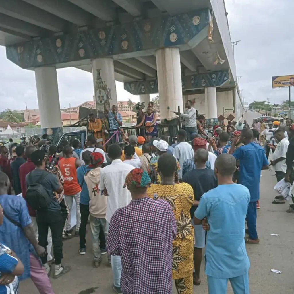 Youths demand end to bad governance as protest enters day two in Osun